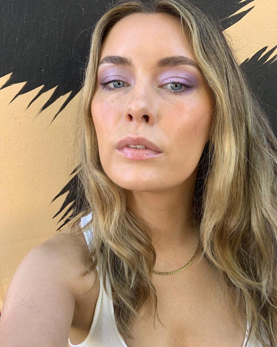 Skin-fluencer Hannah English Teaches Us What’s Actually In Our Skin Care